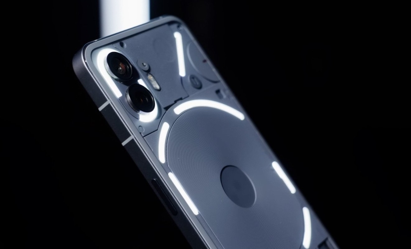 смартфон Nothing Phone 2