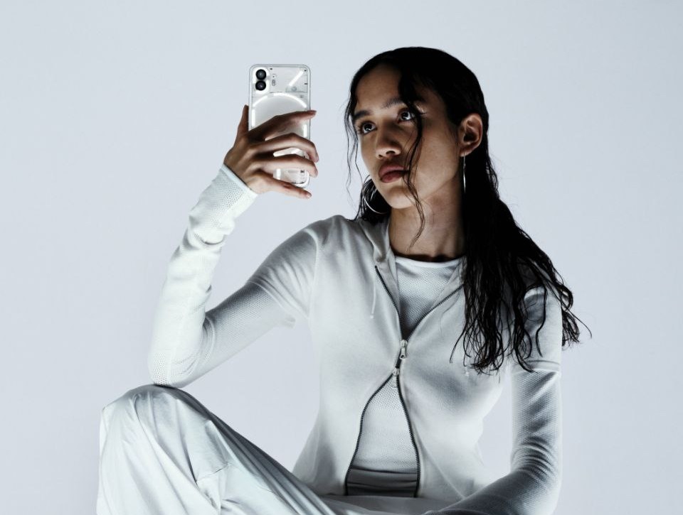 смартфон Nothing Phone (2)