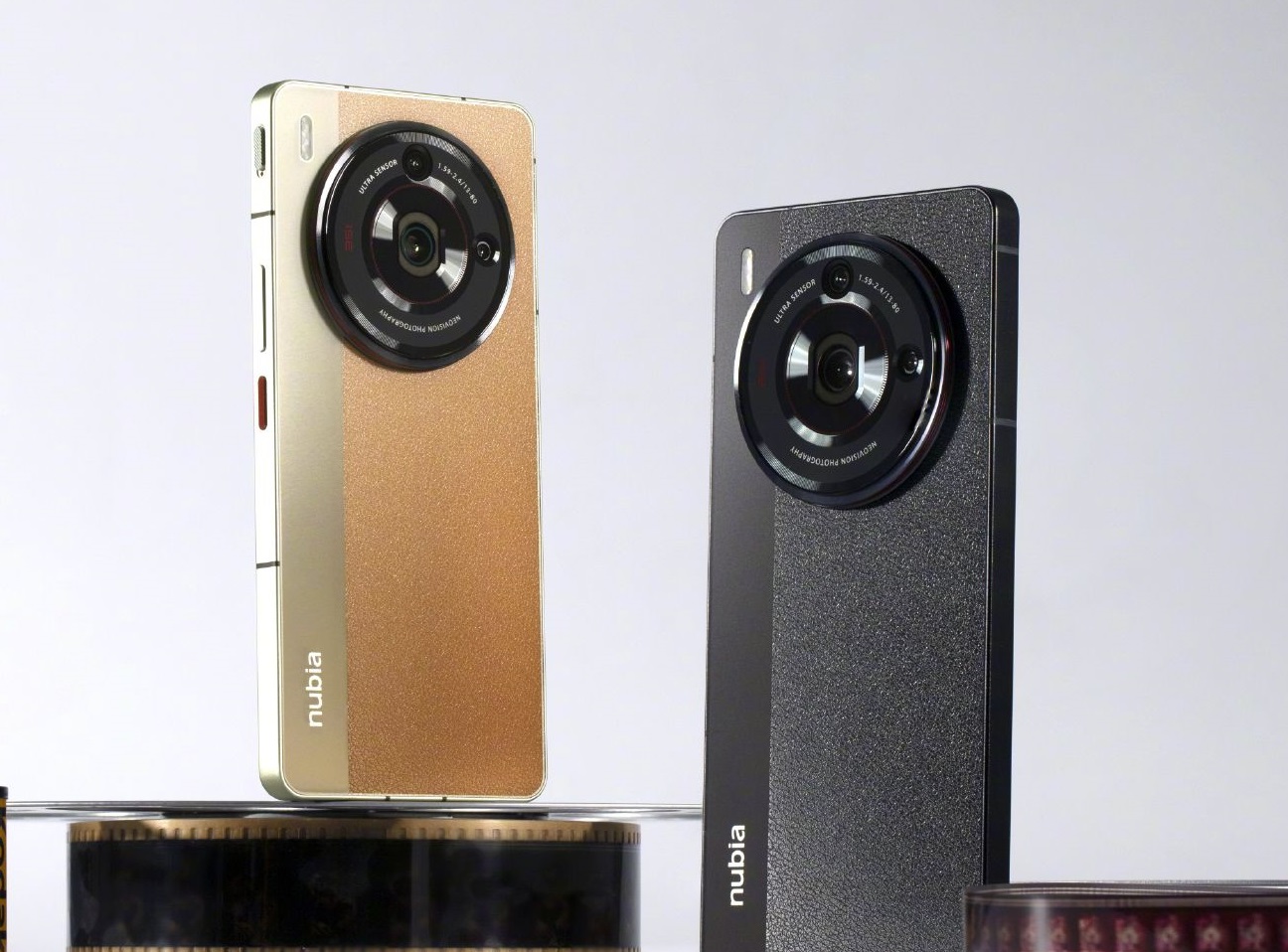 смартфон Nubia Z50S Pro