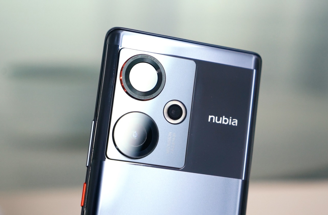 Nubia Z50