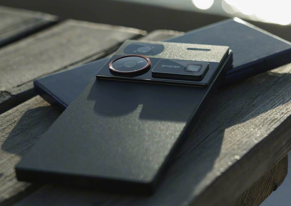 Nubia выпустит в ноябре новый флагманский смартфон Z70 Ultra