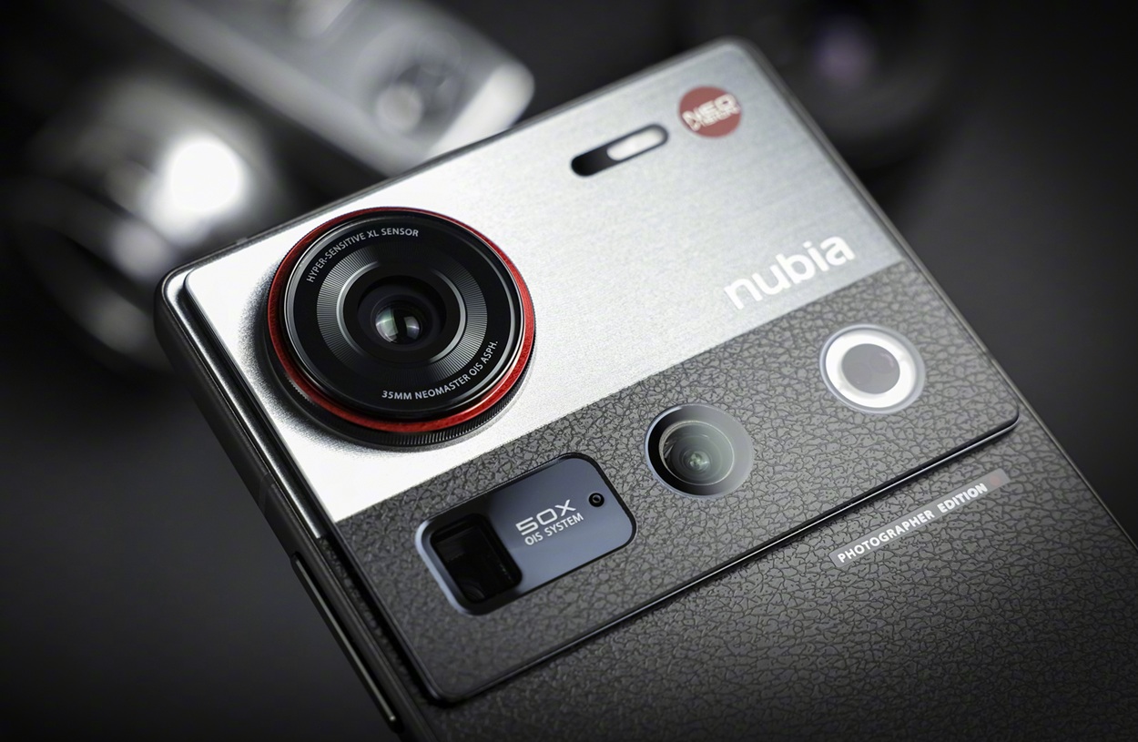 Nubia_Z70s_Ultra_Photographer_Edition_cx6p02_1414223x11446p02.jpg