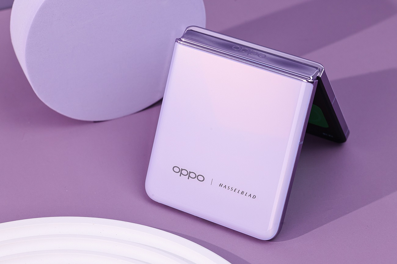 российские продажи OPPO Find N2 Flip с камерой Hasselblad