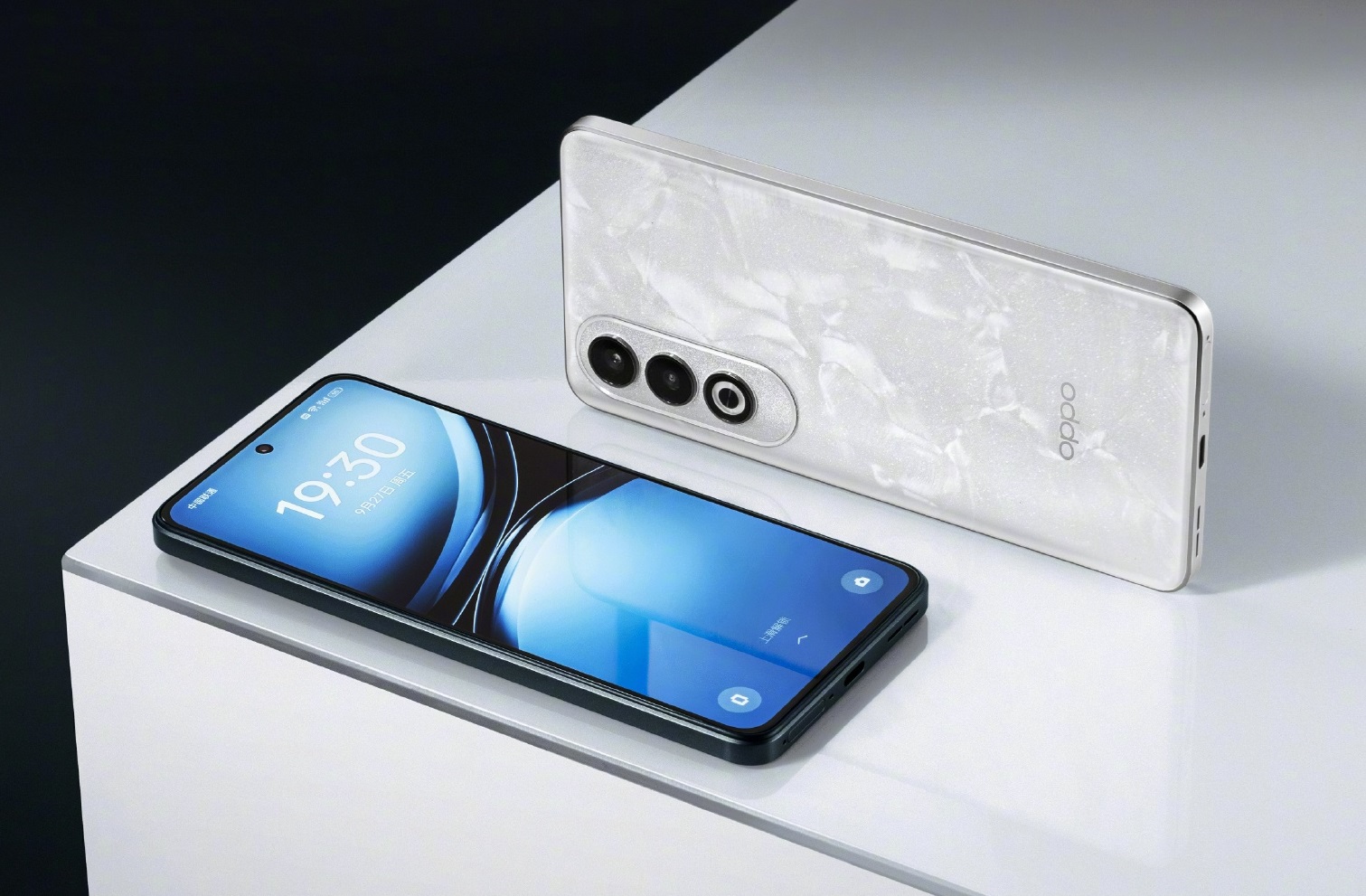 Представлен смартфон OPPO K12 Plus с аккумулятором 6400 мАч и быстрой 80-Вт зарядкой