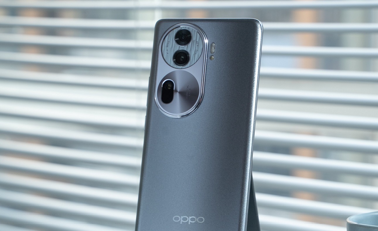 OPPO_Reno11_AM01440w.jpg