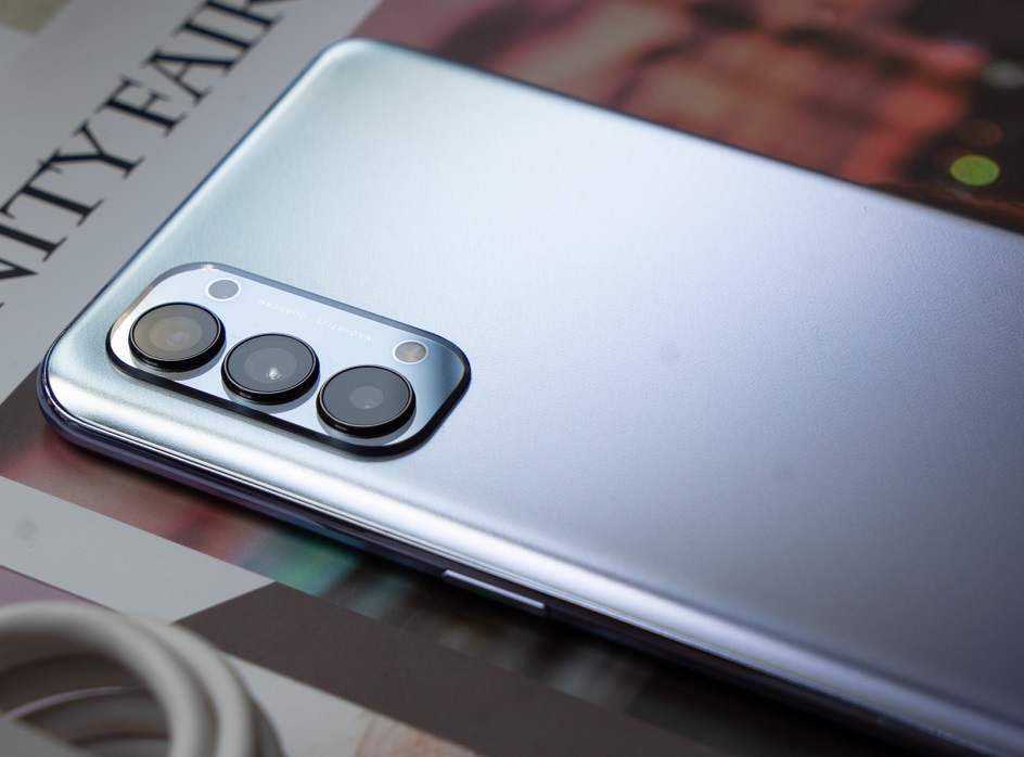 OPPO готовит к выходу новый смартфон серии Reno5 на базе процессора Dimensity 800U