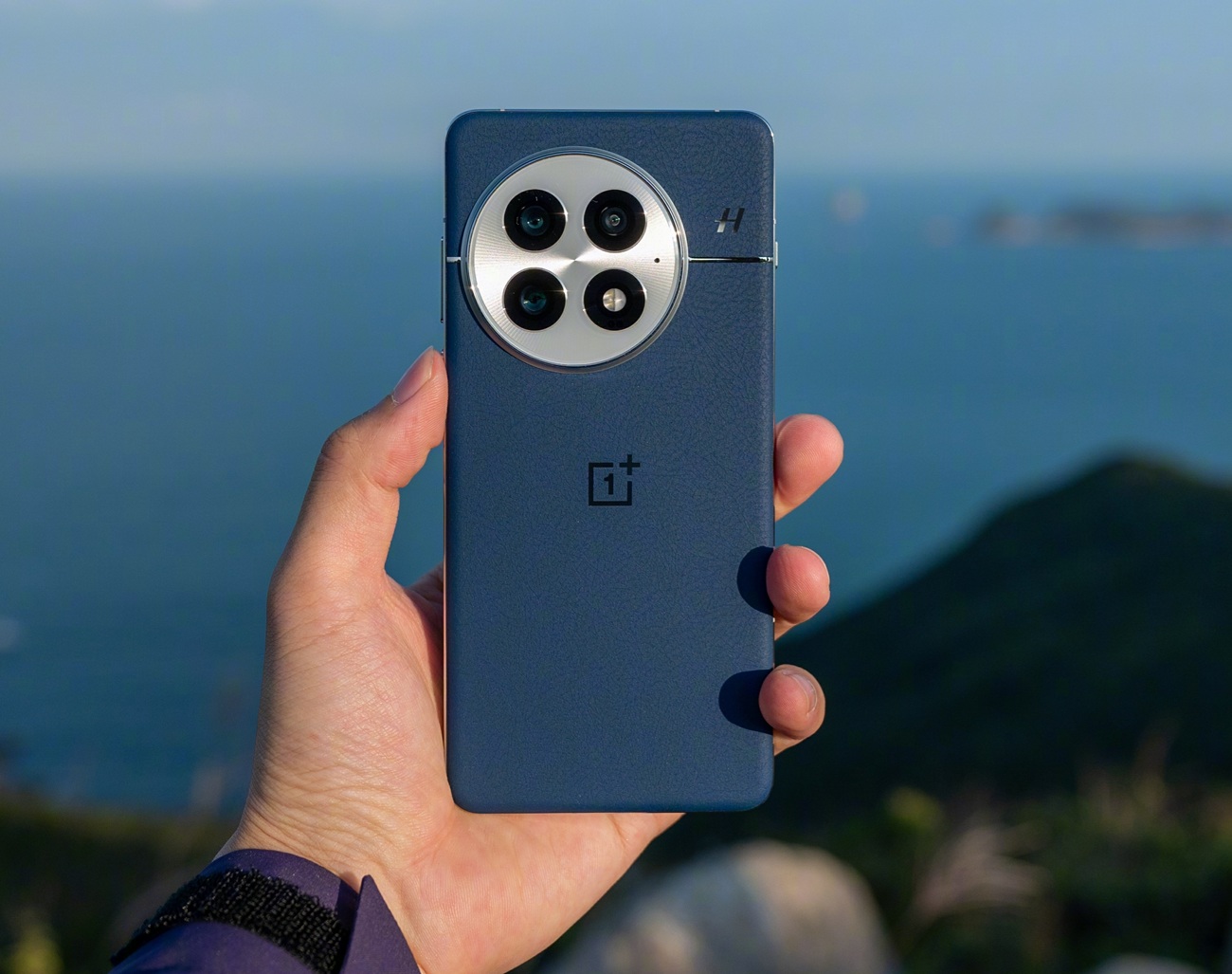 OnePlus 13 представлен на глобальном рынке