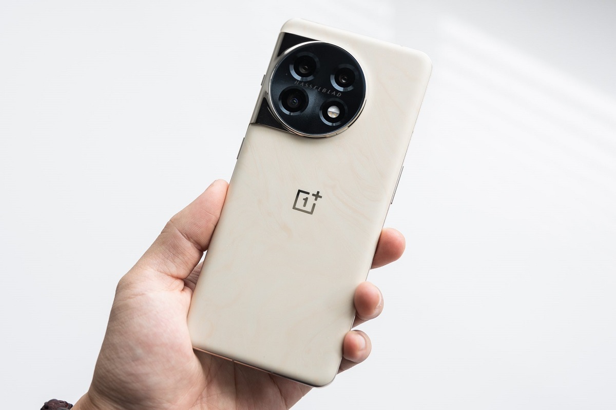 лимитированный смартфон OnePlus 11 5G Marble Odyssey