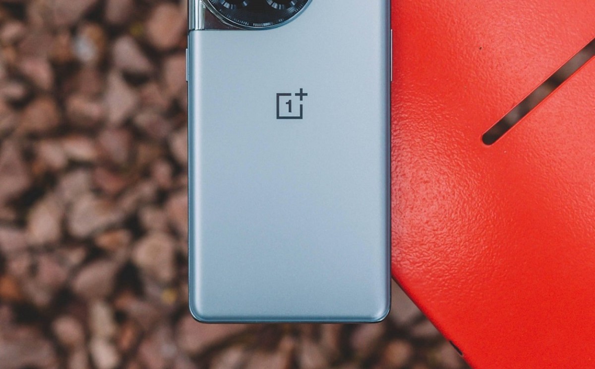 Глобальная версия OnePlus 12 прошла сертификацию NBTC