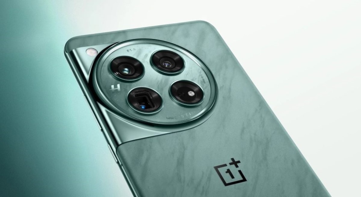 смартфон OnePlus 12