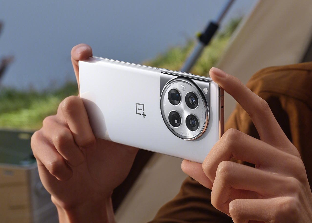 Лимитированная версия OnePlus 12 Glacial White дебютирует в июне