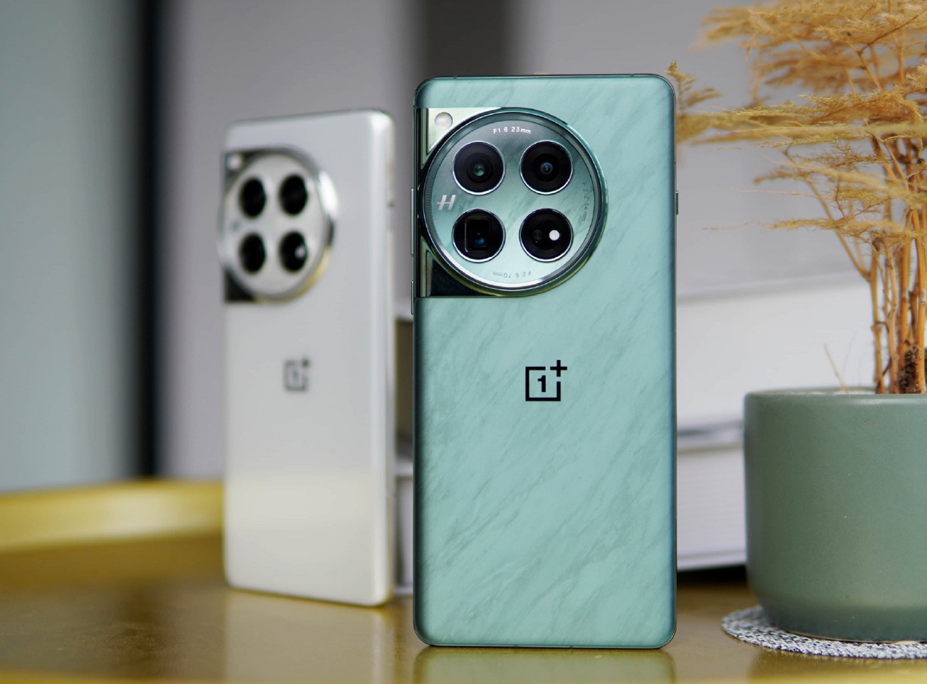 OnePlus 12 пользуется более высоким спросом на глобальном рынке, чем предшественник