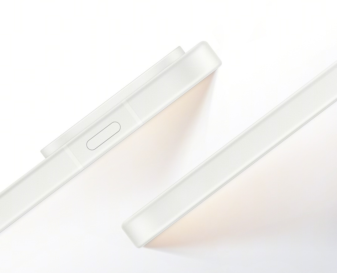 OnePlus 15T в белом цвете
