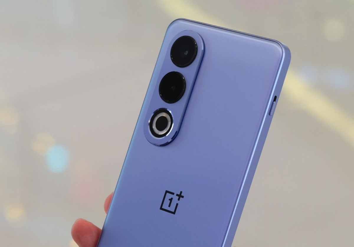 OnePlus Ace 3V продолжает лидировать в рейтинге AnTuTu среди субфлагманов