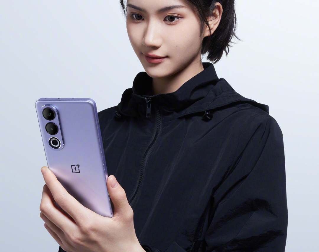 OnePlus Ace 3V с процессором Snapdragon 7+ Gen 3