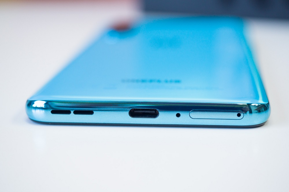 OnePlus_Clover_1144944r2.jpg