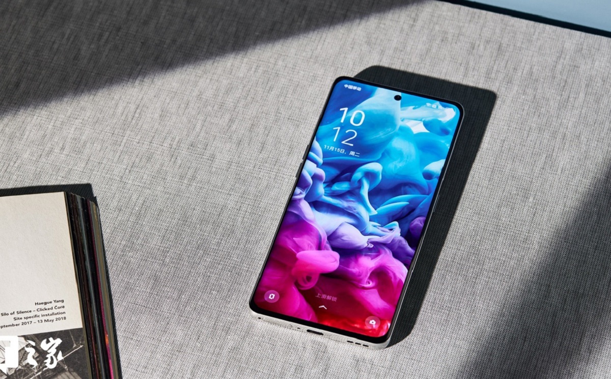 смартфон OPPO A1