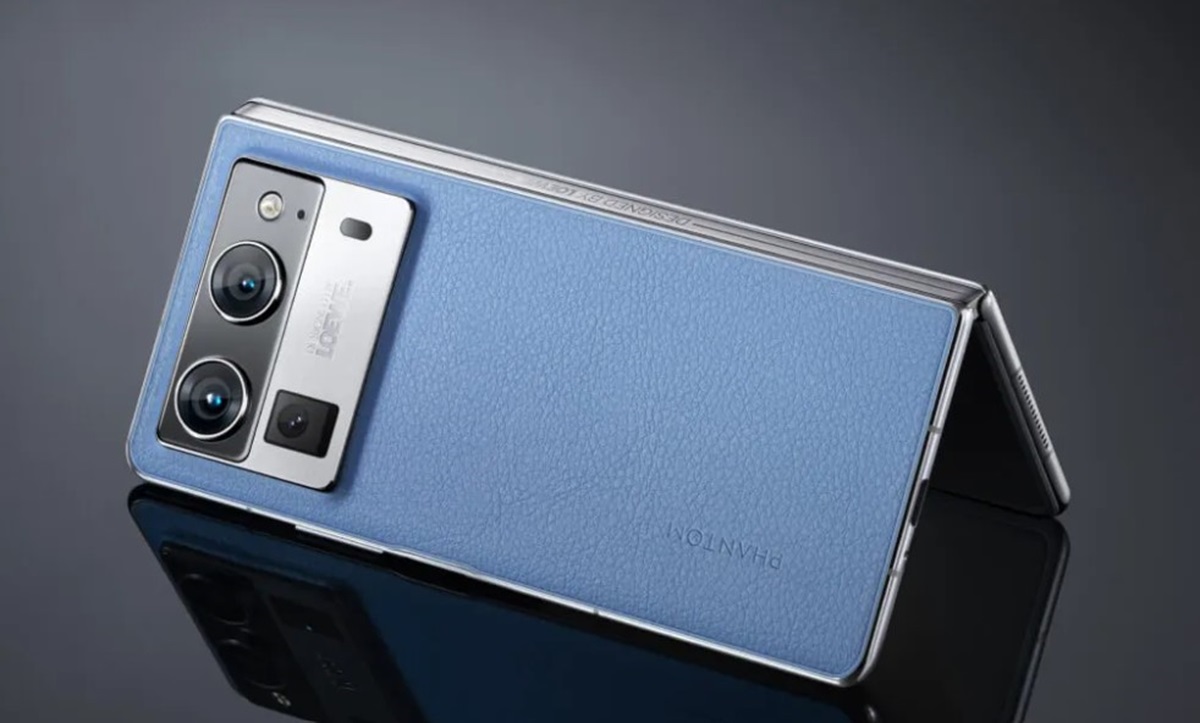 смартфон Tecno Phantom V Fold2