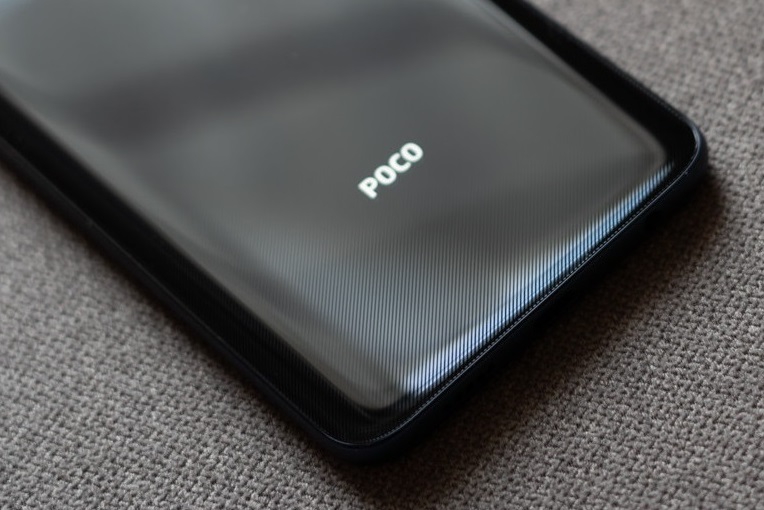 Смартфон poco c65