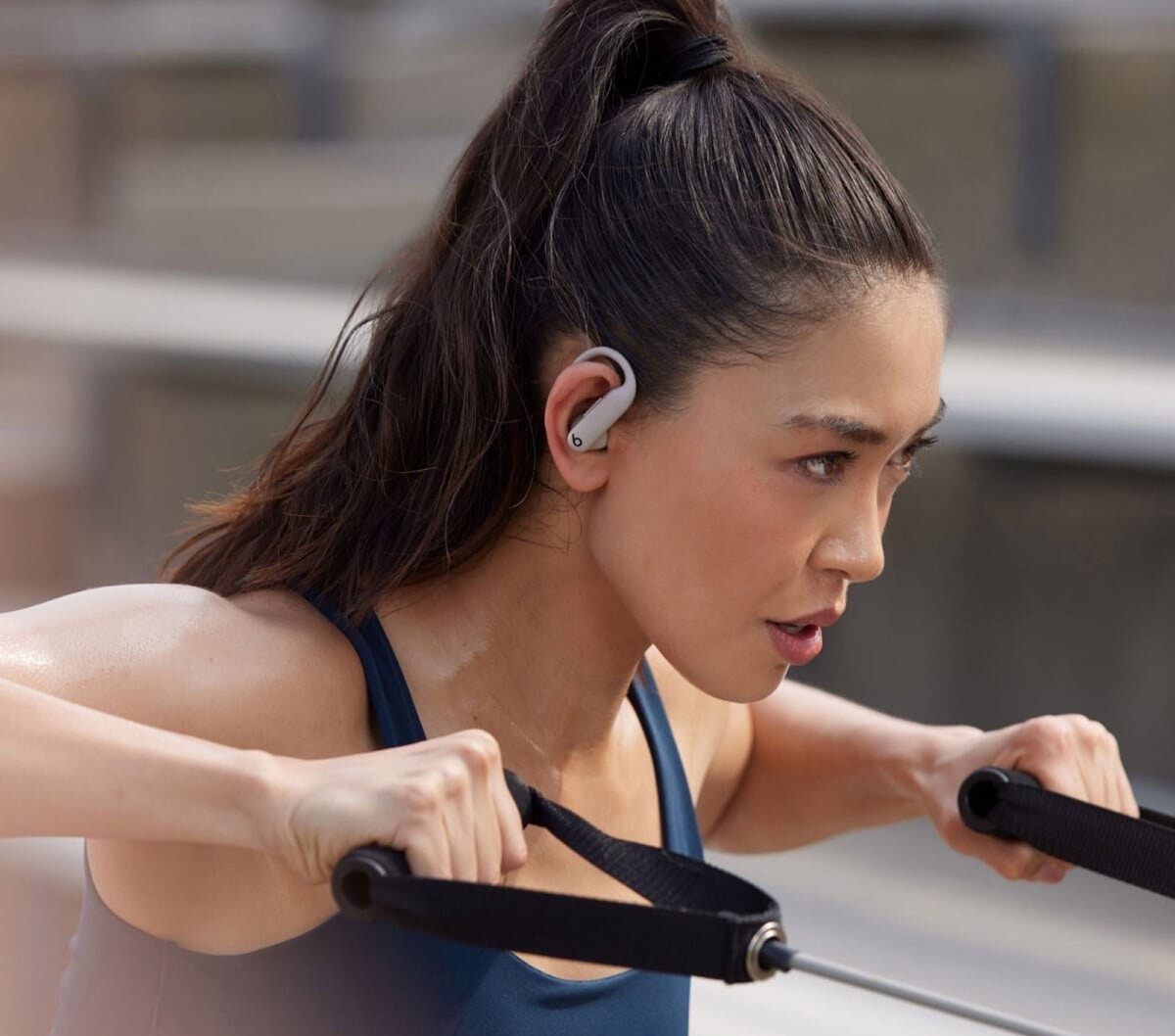 Powerbeats_Pro_2_245.jpg