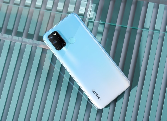 Realme_7i_1824111_1.jpg