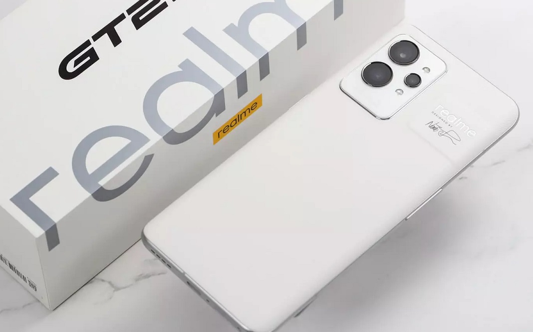 Realme GT2 Master Explorer Edition