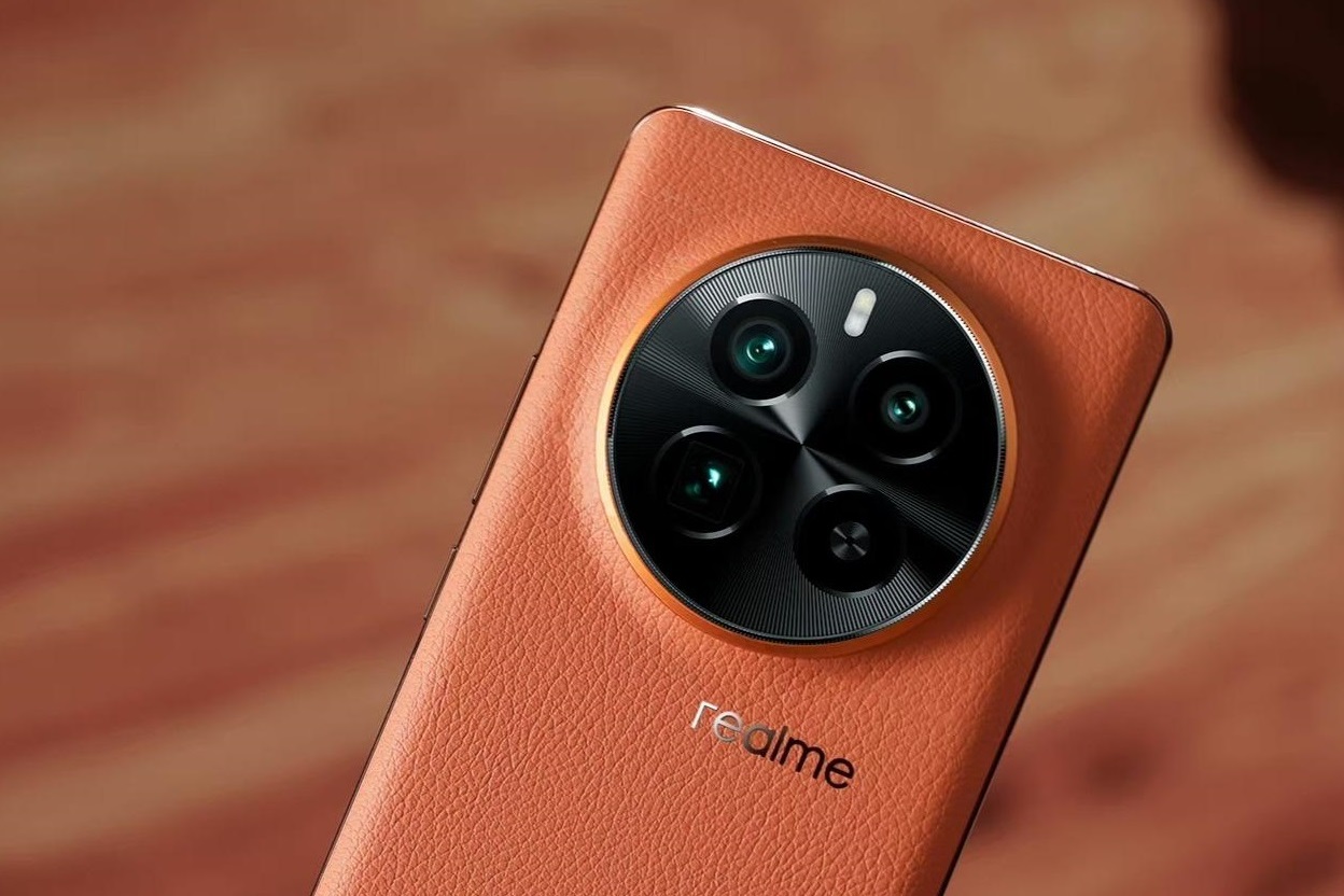 Realme GT7 Pro получит камеру с телеобъективом на базе Sony IMX882 и 1,5K LTPO-дисплей