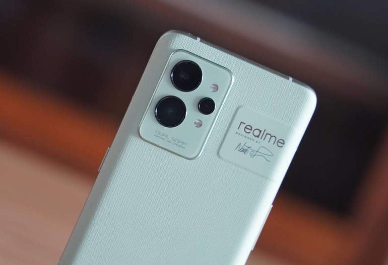 Realme GT 2 Pro