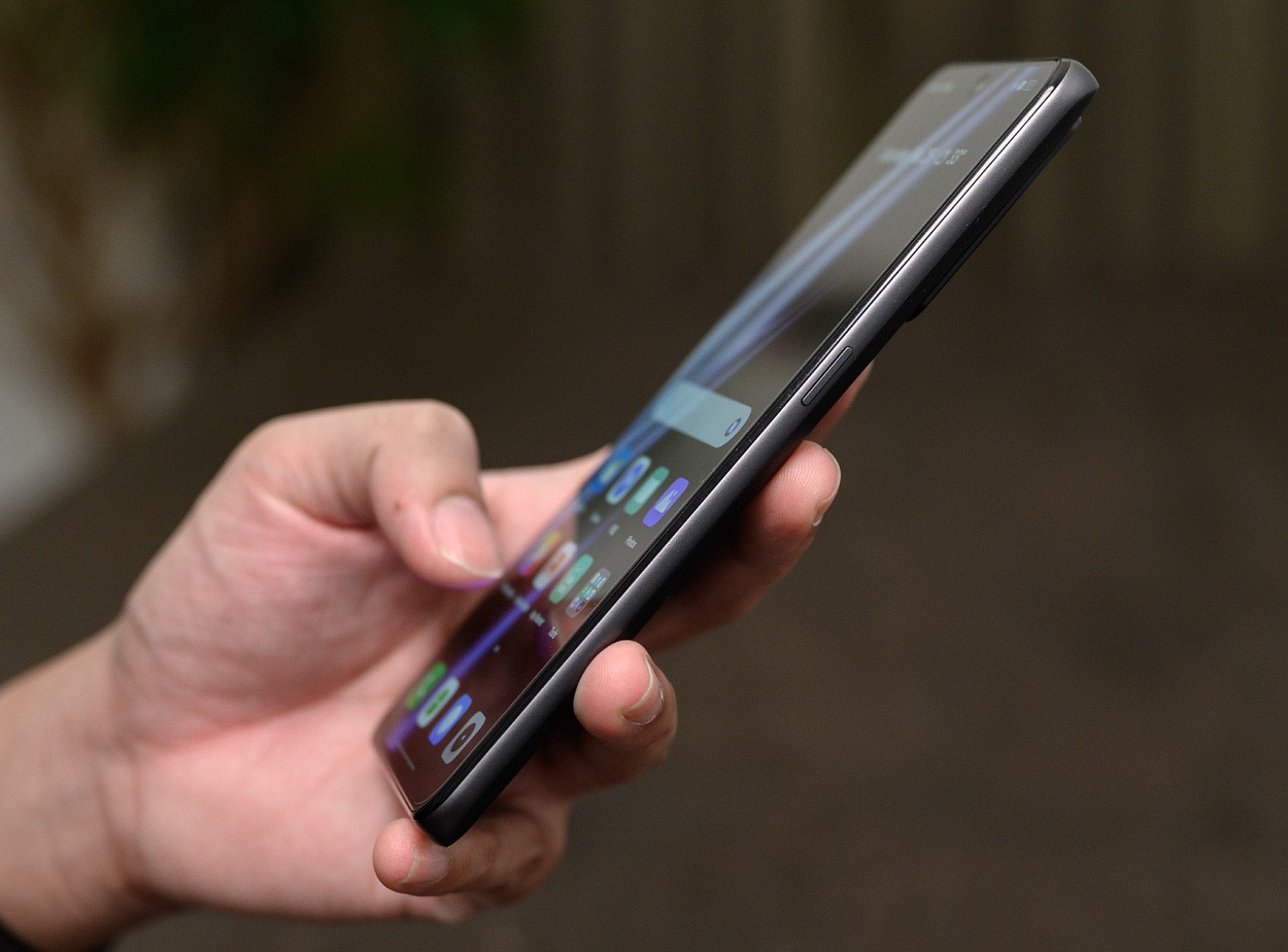 Флагманские смартфоны серии Realme GT5 получат процессоры Snapdragon 8 Gen 2 и 8 Gen 3