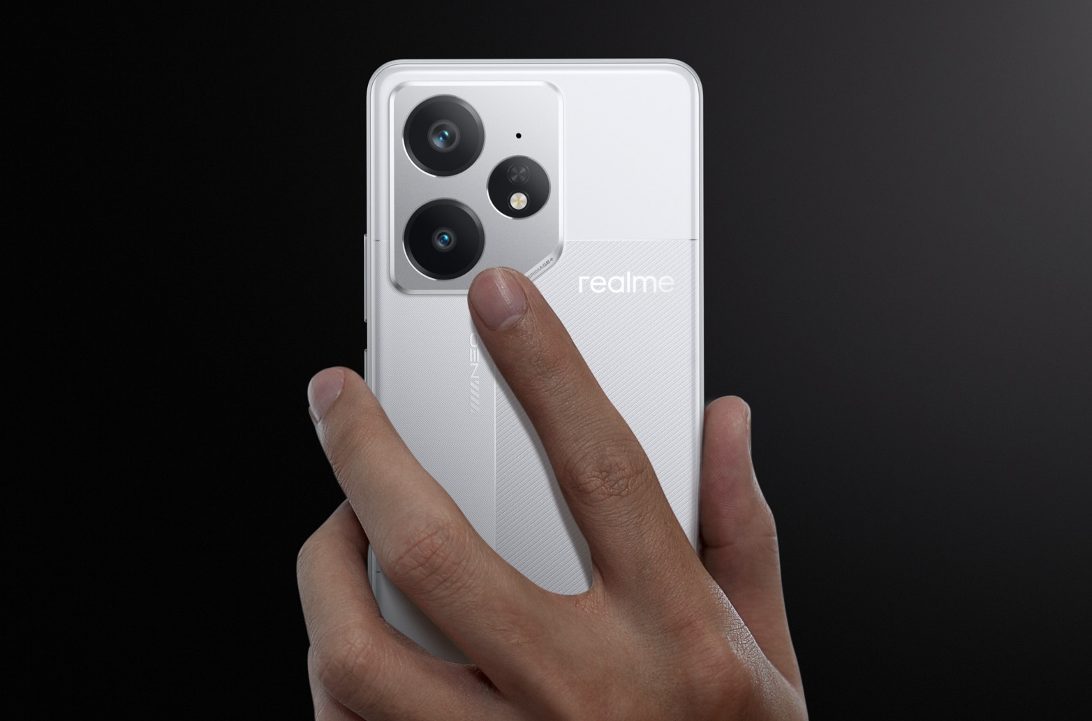 Представлен Realme Neo7 – мощный среднебюджетный смартфон с Dimensity 9300+