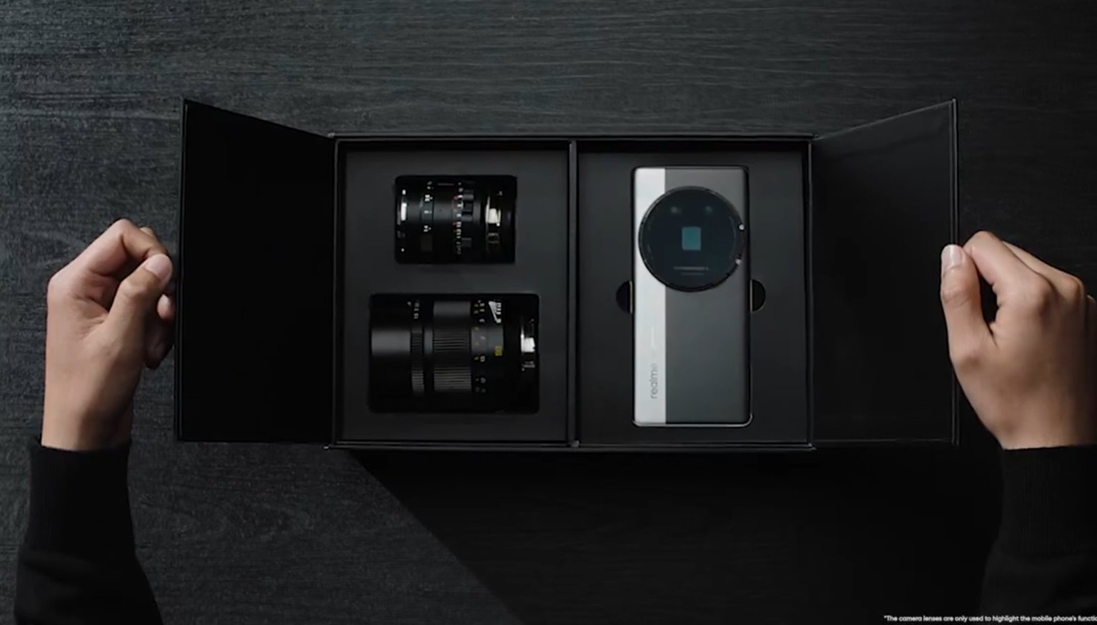 Realme продемонстрировала концептуальный смартфон Ultra со сменными объективами