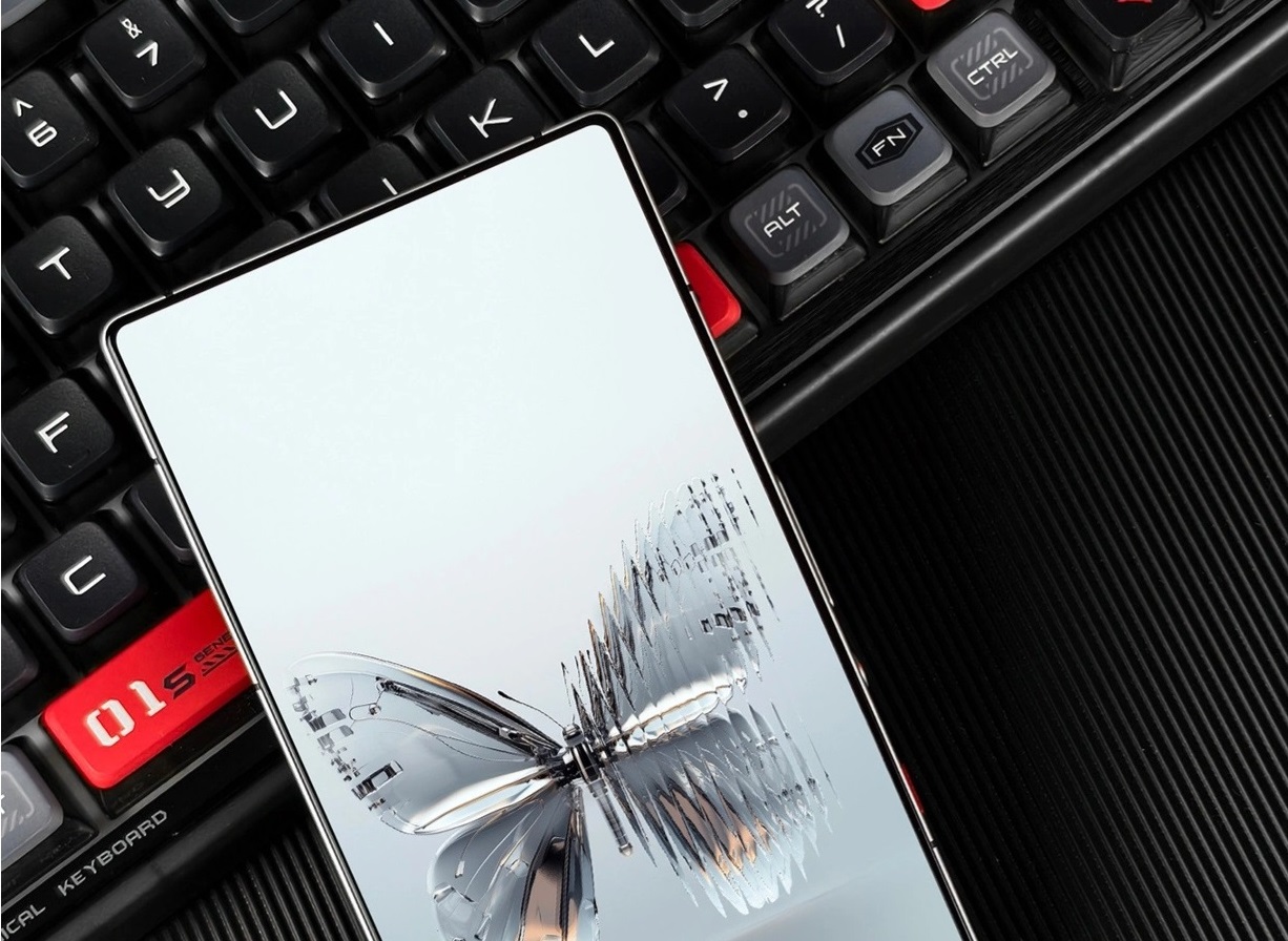 Red Magic 10 Pro появился на первом официальном фото