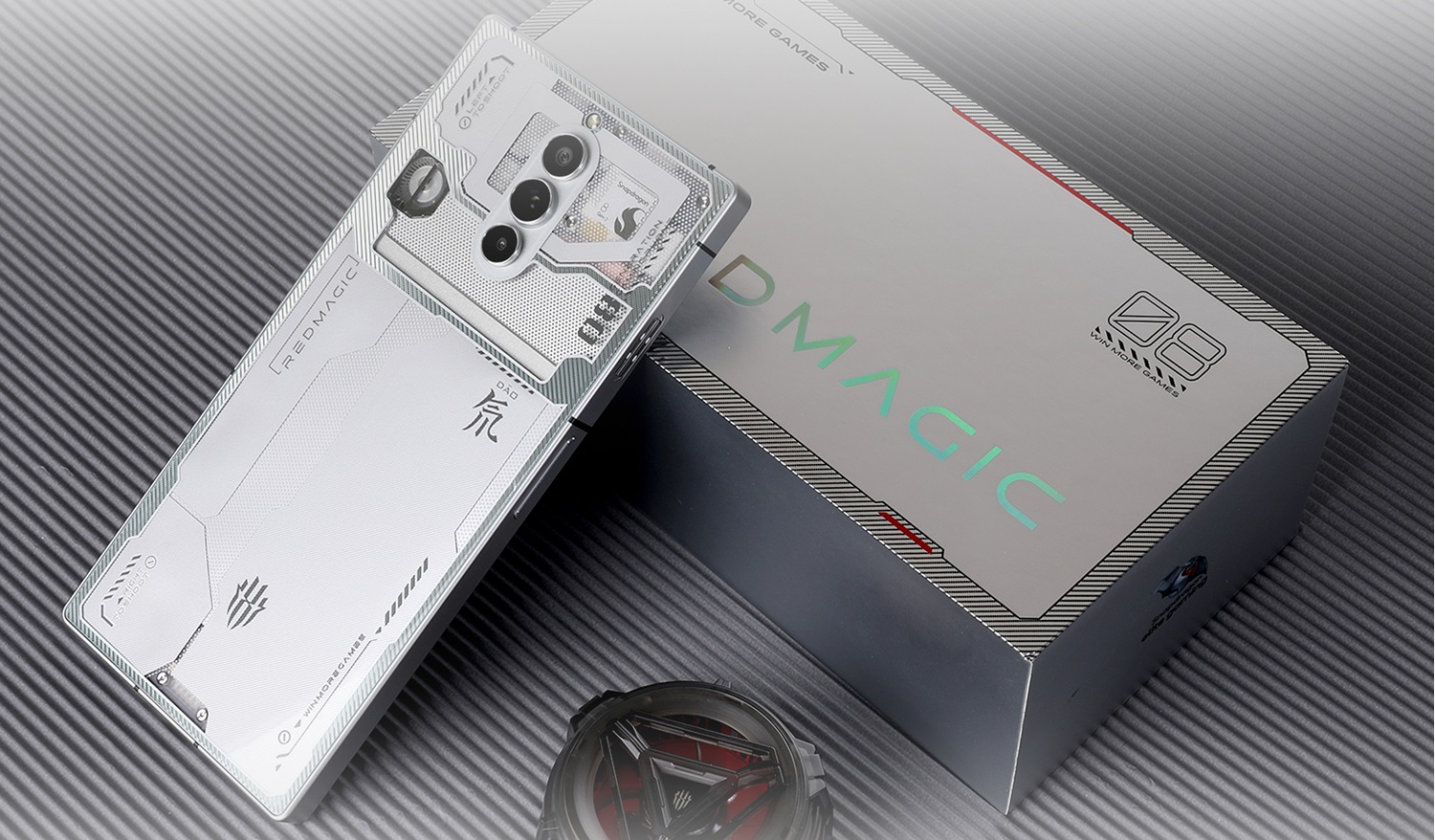 смартфон Red Magic 8 Pro+