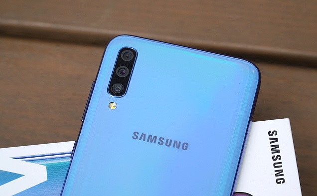 Samsung-Galaxy-A30s-s1201.jpg