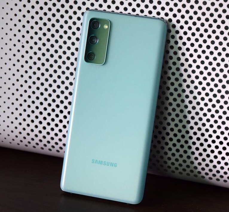 Samsung-Galaxy-S20-FE-1544554.jpg