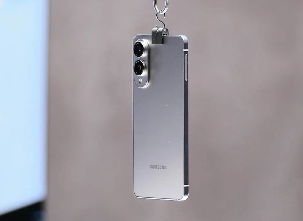Samsung Galaxy S25 Edge может получить тыльную панель из керамики