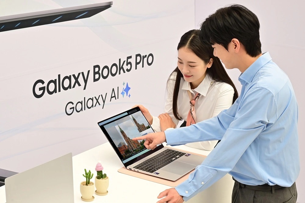 ноутбук Samsung Galaxy Book 5 Pro