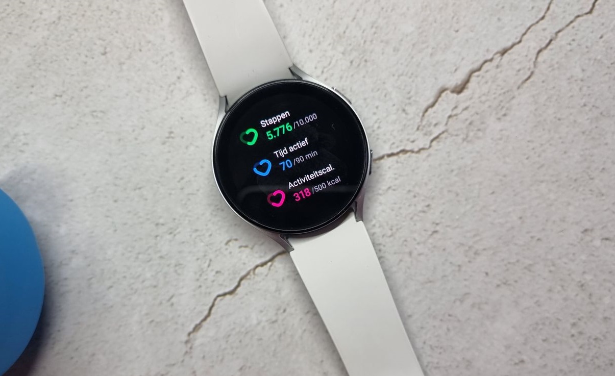 Часы Samsung Galaxy Watch 6