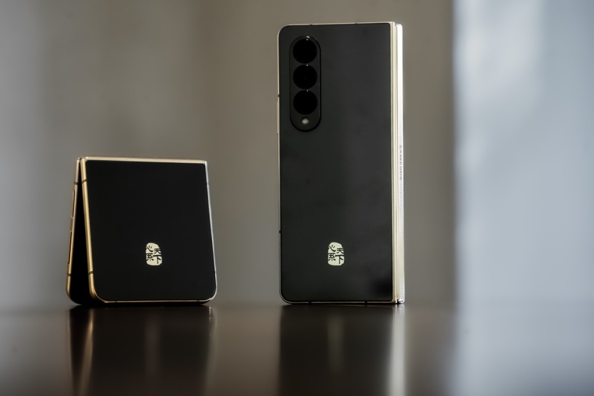 Samsung W23 и W23 Flip