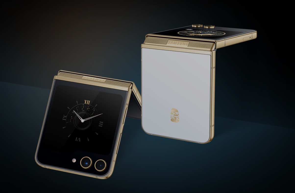 смартфон Samsung W24 Flip