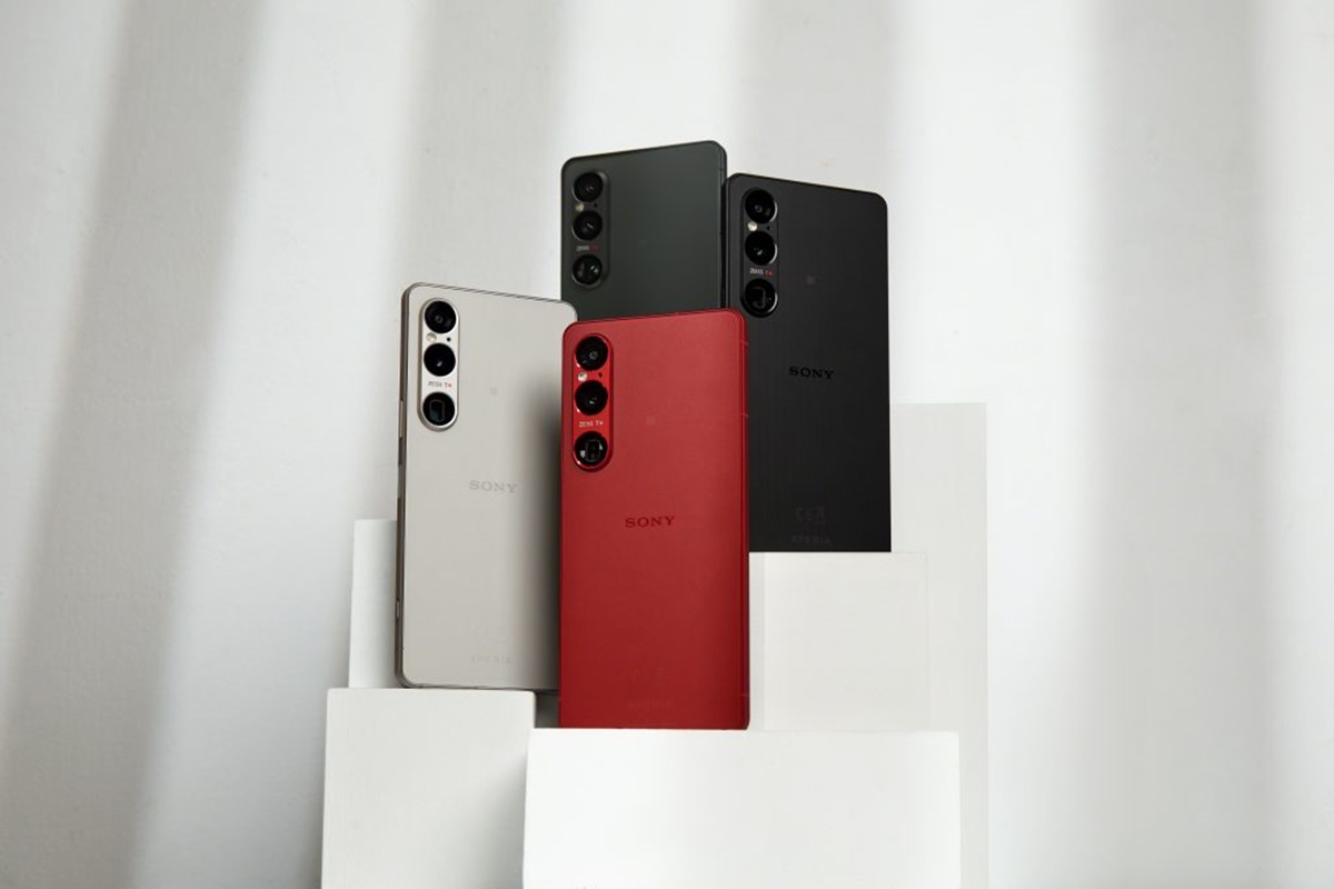 Sony представила новую версию Xperia 1 VI в цвете Scarlet