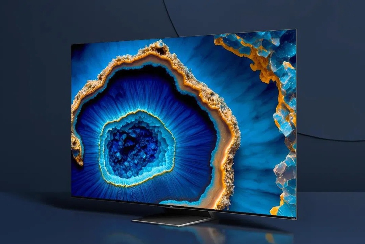 Серия телевизоров TCL C8K выходит в Европе
