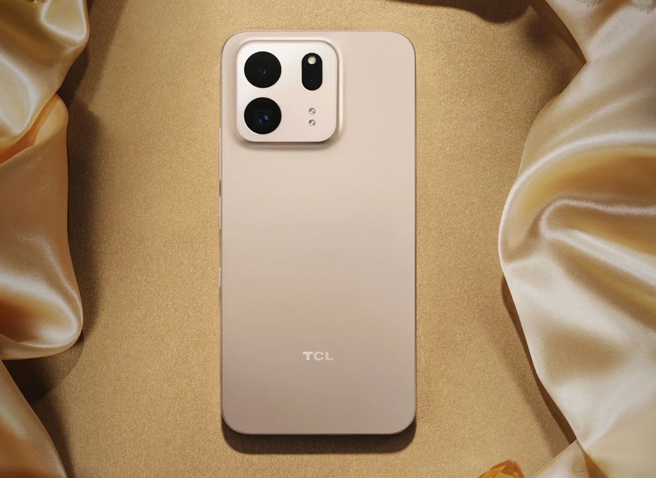TCL представила смартфоны P80, P80 Pro и P80 Ultra