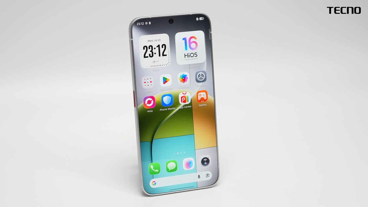 концептуальный смартфон TECNO с безрамочным дисплеем