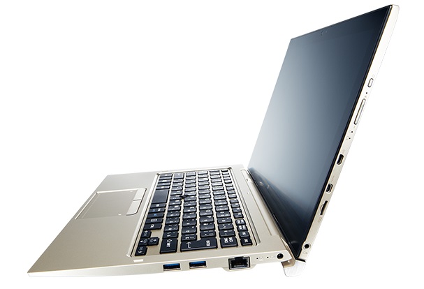 Toshiba Dynabook R82 6