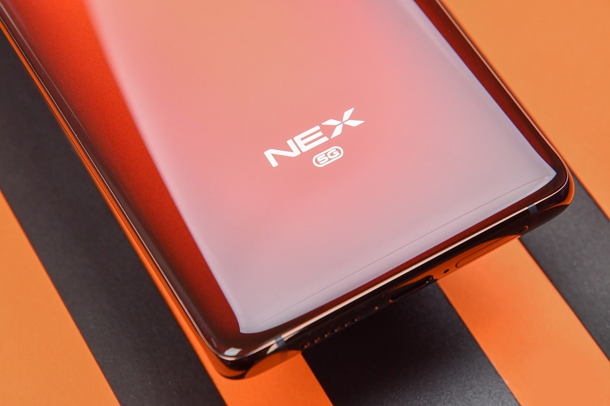 Vivo NEX