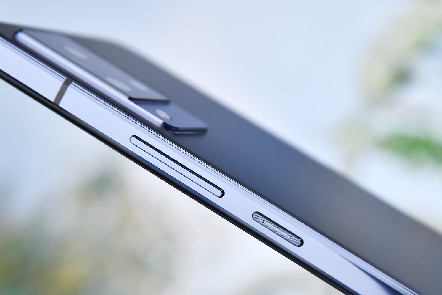 Тонкий смартфон Vivo S9 с 90 Гц AMOLED дисплеем и MediaTek Dimensity 1100 выходит в продажу