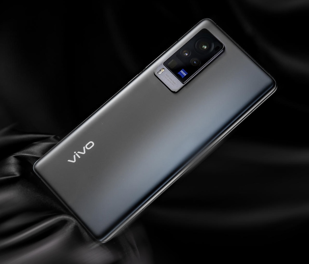 Vivo X70
