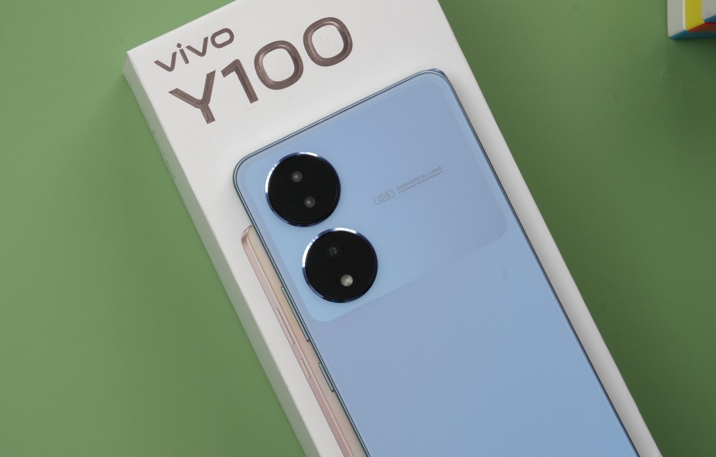 Vivo Y100