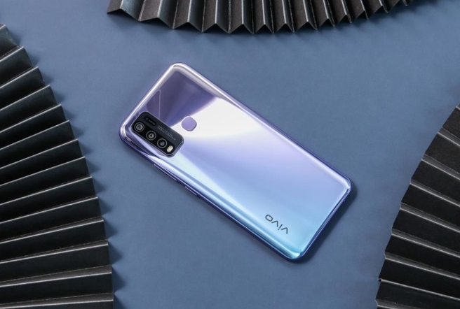 Vivo_Y50_735_6966270511b.jpg